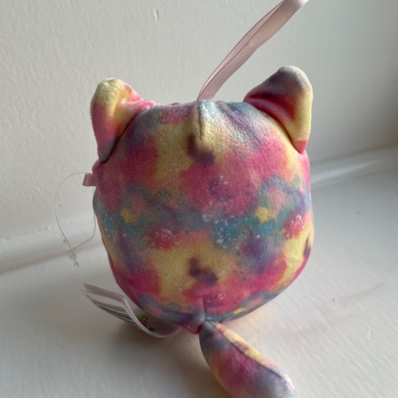 (FREE*) Squishmallow Erika the Cat - Picture 2 of 4